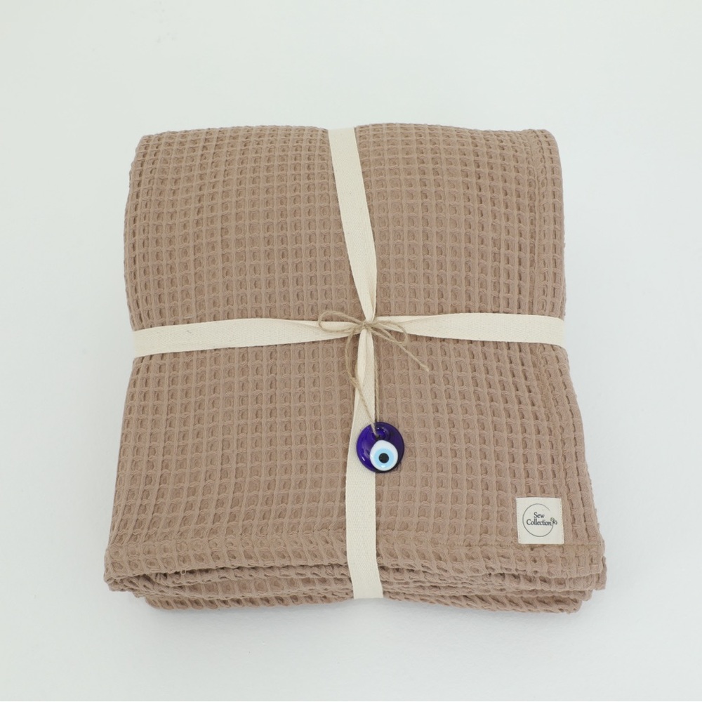 Cozy Waffle Knit Blanket - Beige